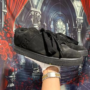 DC Shoes Court Graffik Skate Sneaker Men's Black Suede Running Shoes Cushioned